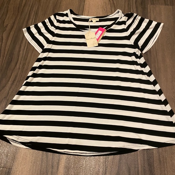 Hem & Thread Tops - Hem & Thread Women’s Small Short Sleeve Top Basic Stripe New